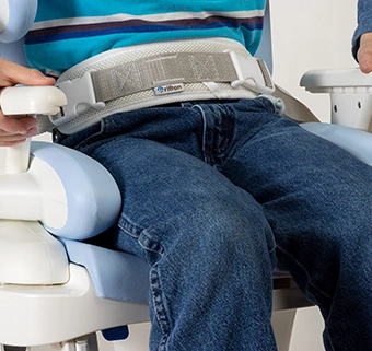 Suporturi pentru coapsă Rifton HTS – Ajustare lățime șezut