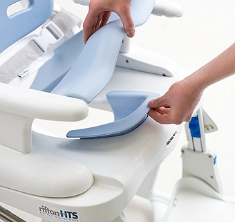 Adaptor pentru vas de toaleta pentru scaunul Rifton HTS v1