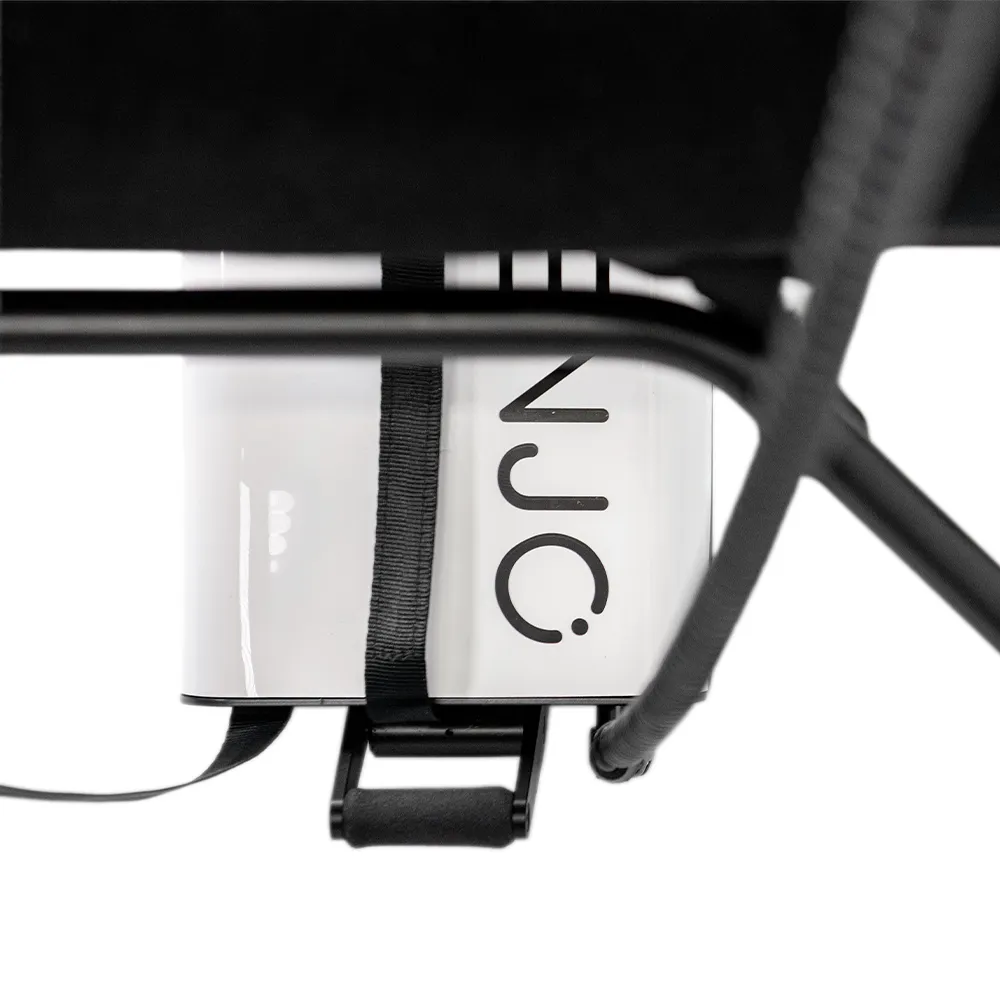 Sistem electric Enjo montat pe caruciorul reha Swifty 3 pentru asistarea deplasarii zoom 1