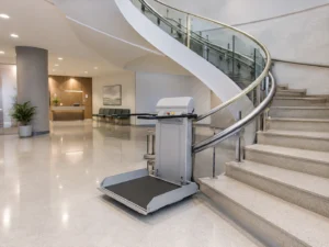 Platforme pentru scari curbe