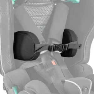 Suport lateral trunchi Recaro Axion 1 cu perne ferme și centură de piept blocabilă pentru stabilizare.