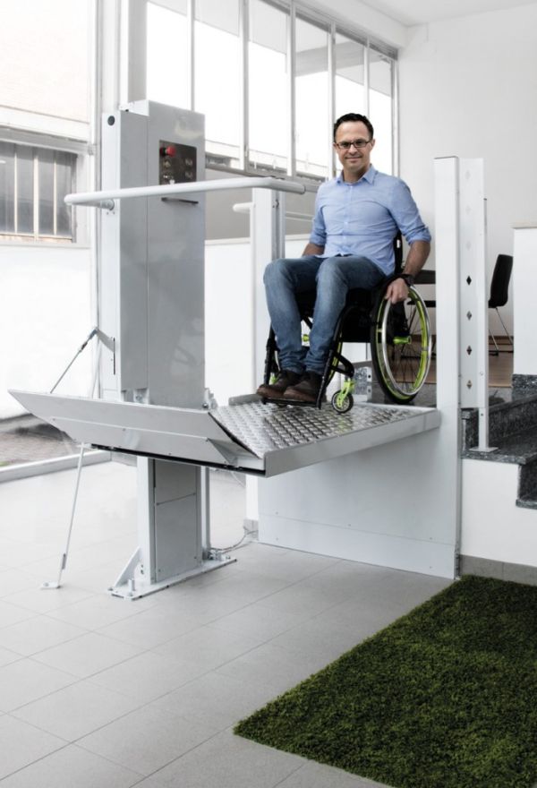 Platforma verticala DomoSTEP 100A pentru persoane cu dizabilitati